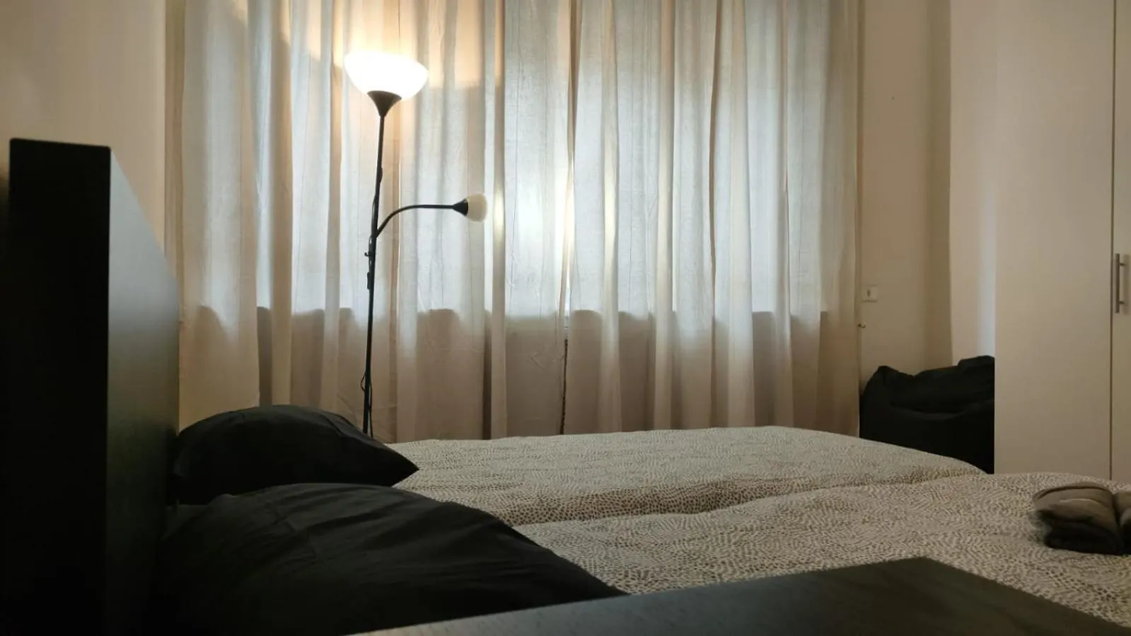 3 MINUTES ON FOOT FROM DUOMO BIG APARTMENT with 3 BEDROOM Milan