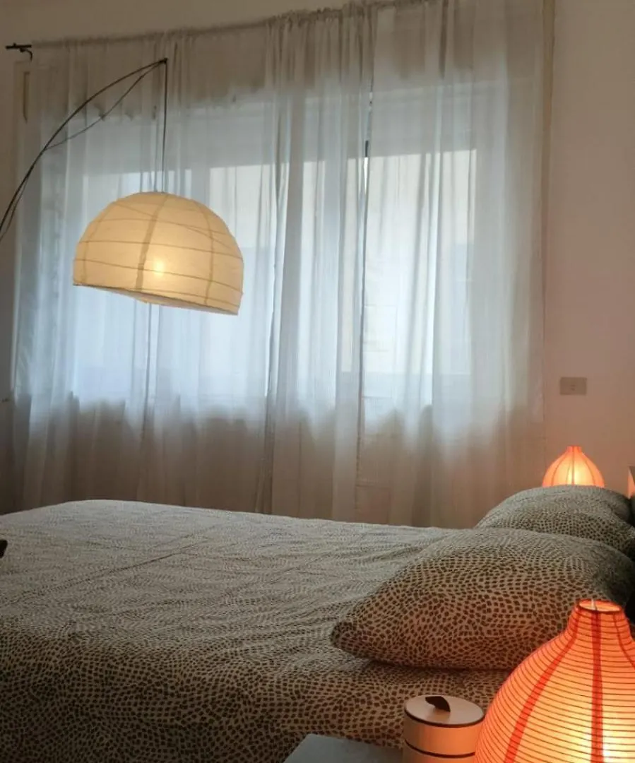 3 MINUTES ON FOOT FROM DUOMO BIG APARTMENT with 3 BEDROOM Milan